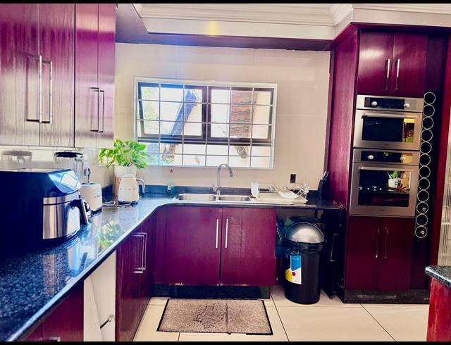 4 BEDROOM FREEHOLD FOR SALE IN WATERKLOOF RIDGE